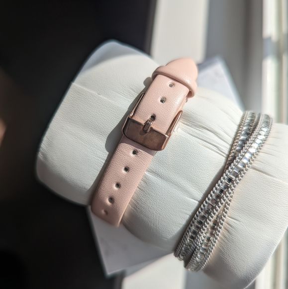 Brand New - Light Pink/Rose Gold Quartz Watch and Sparkly Bracelet Combo - Picture 4 of 6